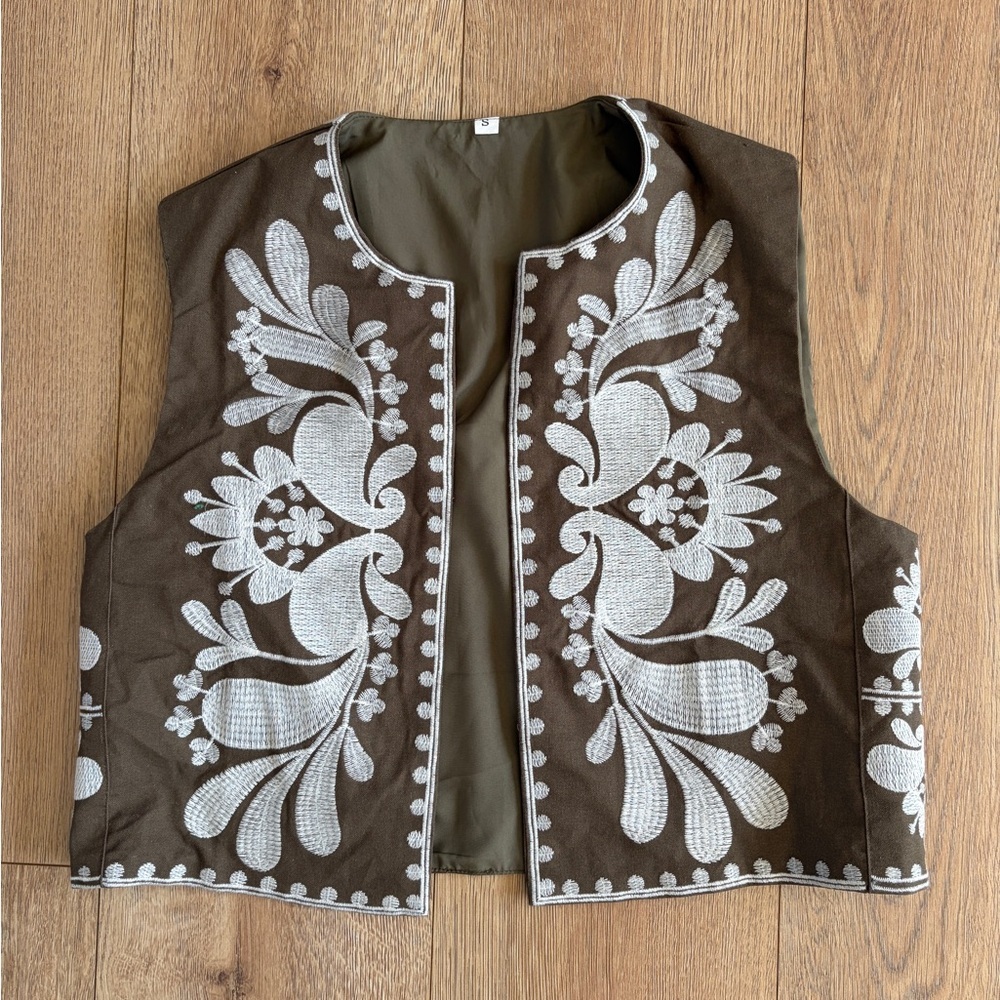Boho Western Embroidered Cropped Vest Brown Open Front Festival